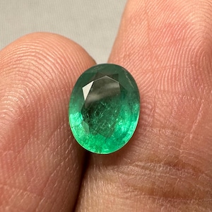 Certified Natural Zambian Emerald Oval 1.49 Carat. Loose Gemstone, Zambian Emerald for Jewelry Making, Oval Green Emerald 6.77x8.90 MM