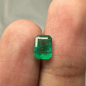 1 Carat Zambian Emerald, Vivid Green Octagon Cut Natural Gemstone, Untreated Loose Emerald Octagon for Custom Rings & Fine Jewelry.