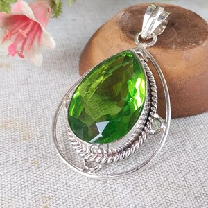 Peridot Pendant Necklace Green Peridot Jewelry 925 Sterling Silver Gemstone Pendant August Birthstone Necklace Minimalist Gift for Love