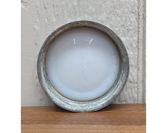 Prawdziwa porcelanowa nakrętka Vtg Boyd's do słoika Mason, wykonana metodą Pattoned w 1869 r., ze szkła mlecznego