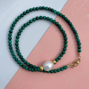 Malachite and Baroque Pearl Necklace | Handmade Jewelry | Green and White Beaded Necklace | Minimalist Gift for Her | Trendy Necklace