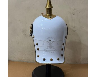 第一次世界大戦ドイツ軍ピッケルハウベヘルメット：真鍮製スパイク付き