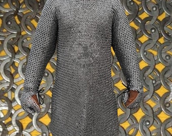 Cota de malla medieval con guantes - Armadura de acero dulce remachada plana de 9 mm - SCA lista para la batalla