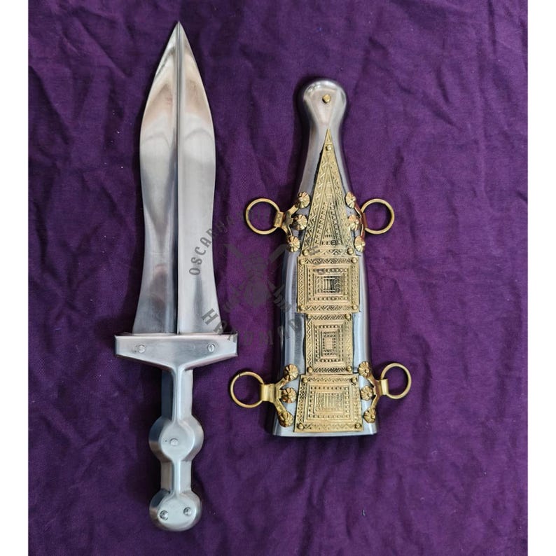 Roman Pugio Dagger – Embossed High Carbon Steel Ancient Roman Knife for ...