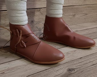 Brązowe skórzane buty wikingów: kostium na wydarzenie rekonstrukcyjne
