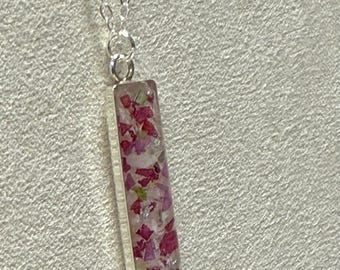 Custom Bridal Necklace with Dried Flowers, Elegant Drop Pendant, Wedding Gift