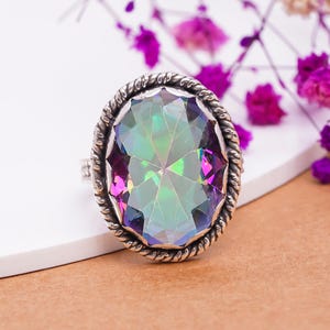 Pierścień Rainbow Mystic Fire Topaz, pierścień ze srebra próby 925, pierścień z kamieniem szlachetnym, pierścień ręcznie robiony, pierścień regulowany, pierścień srebrny, prezent dla przyjaciół