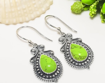 Pendientes colgantes de plata de ley con turquesa verde: piedras preciosas hechas a mano