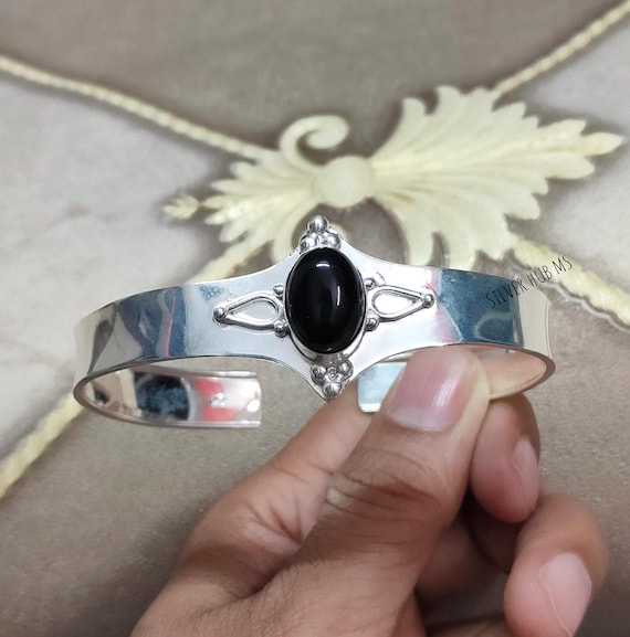 手作りの天然ブラックオニキスバングルブレスレット：925スターリング 