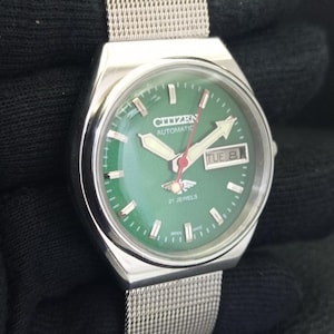 Automatic Vintage Citizen 8200 Japan Mens Day/Date Green Color Dial Wrist Watch B500303-C
