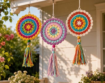 Gehaakte mandala windspinner patroon pdf, boho hangend decor amigurumi-tutorial, kleurrijke mandala muur hangend, verandaornament buiten DIY
