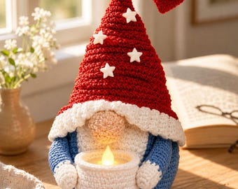 Patriottische kabouterkandelaar haakpatroon pdf, rood wit blauwe amigurumi kabouter, Independence Day decor, Fourth of July haaktutorial