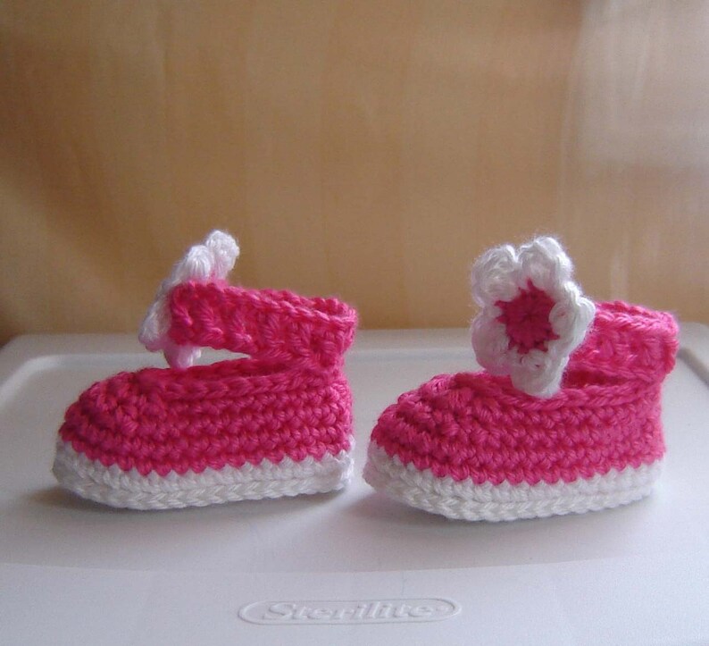 PDF Instant Download Crochet Pattern No 090 Pink Baby Shoes Sizes Preemie, 0 3 6 9 12 months image 2