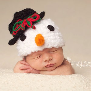 PDF Instant Download Easy Crochet Pattern No 237 Snowman photo prop sizes preemie, newborn. 0-3, 3-6 months image 1