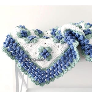 Patroon babydeken bosbes, gehaakt Afghaans fruit, pdf-patroon direct downloaden, 3D-omavierkant, knusse bes deken, schoothoes afbeelding 7