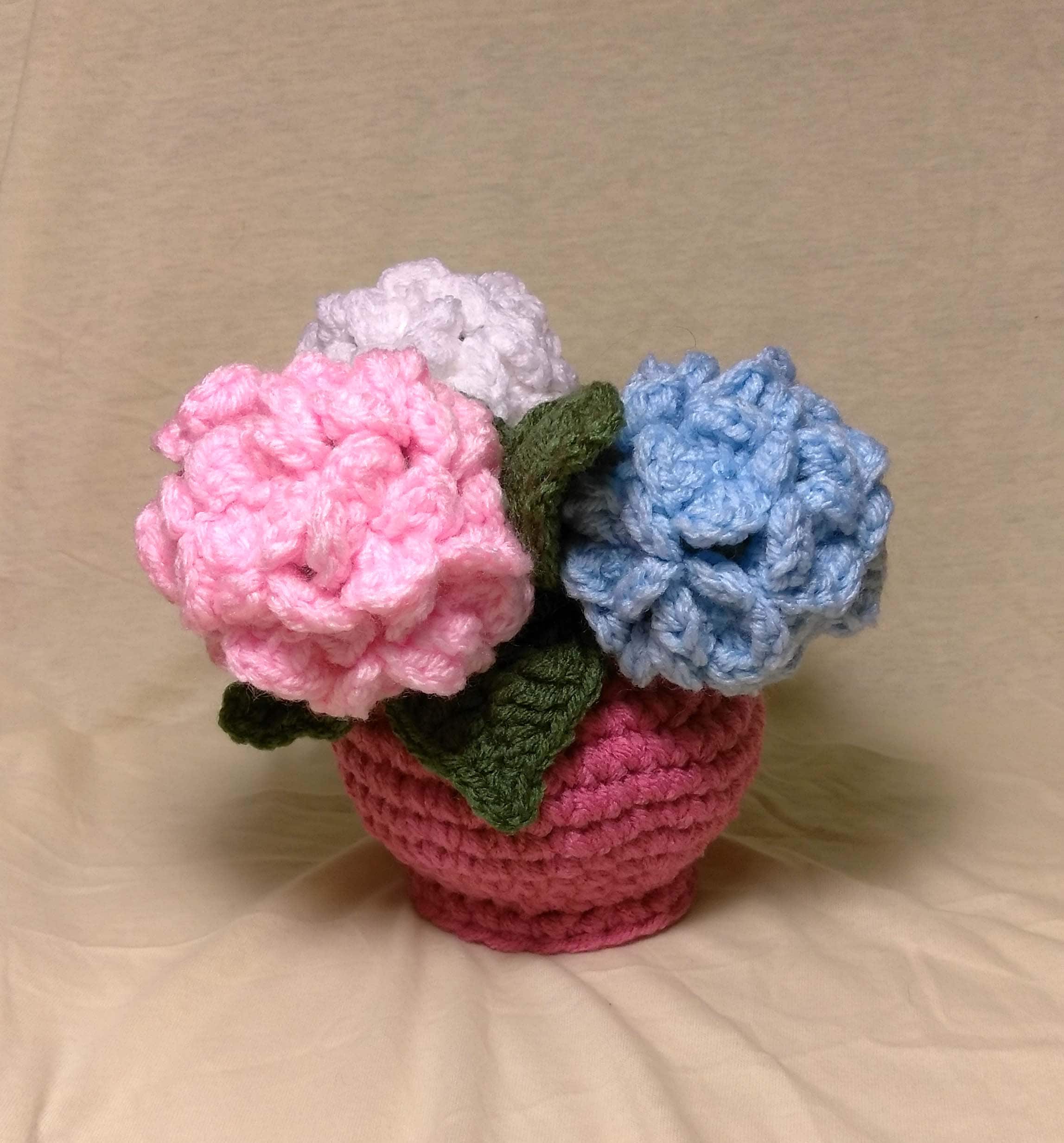 アジサイの編み図、花瓶の花の編み図、編みぐるみの編み図、フラワー