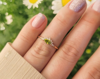 14K Gold Ring, August Birthstone Ring, Christmas Gift, Green Stone Ring, Dainty Peridot Ring, Handmade Peridot Jewelry, Peridot Gemstone