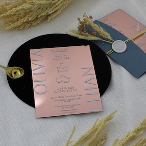 Invitación de boda única en acrílico dorado rosa / Tarjeta de boda personalizada en acrílico / Conjunto de invitación de boda / Invitación y confirmación de asistencia en acrílico