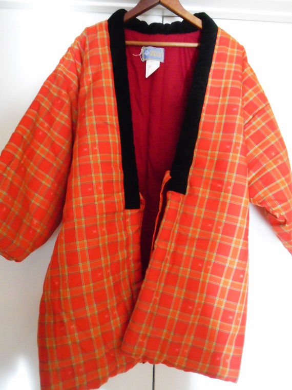 Vintage Asian orange puffer Kimono Jacket - image 3