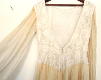 FREE Shipping ........Rare find Vintage Jessica McClintock Silk and lace Dress