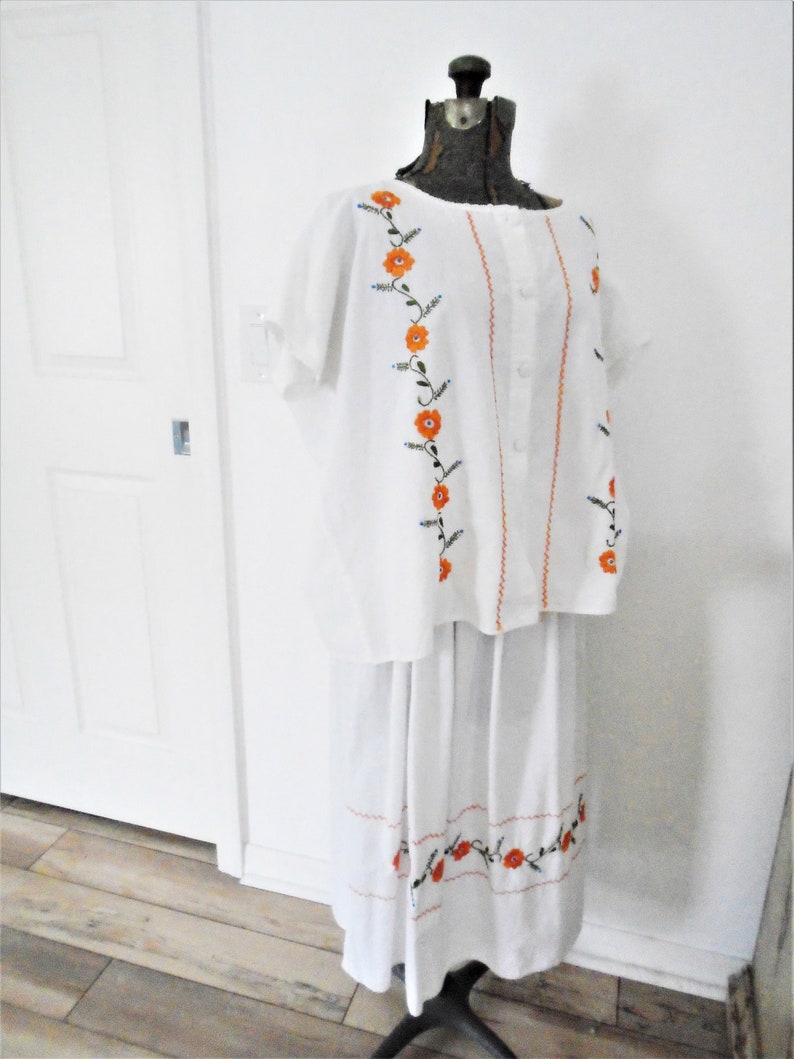 Vintage cotton Mexican embroidered Skirt and Top