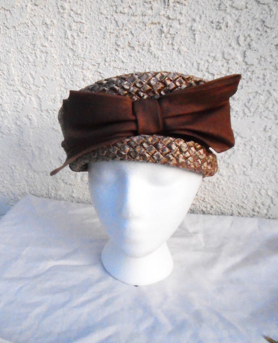 Vintage woven straw pillbox Hat