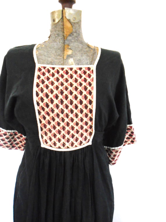 Vintage bohemian black and block print India Dress - image 3