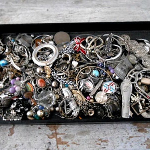 Vintage silver tone Junk Jewelry Lot