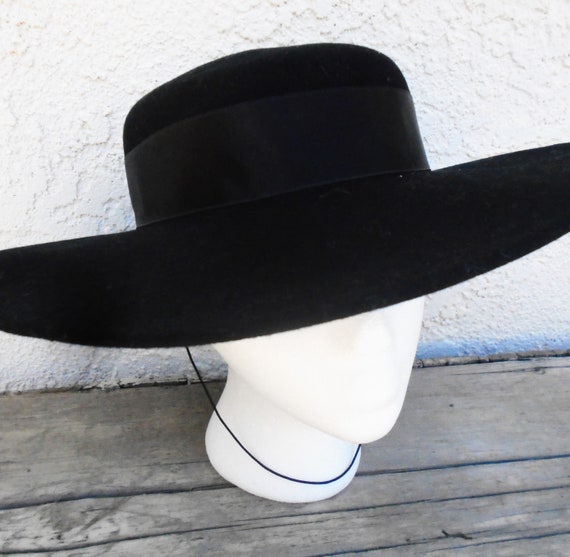 Vintage black wool wide brim Hat with chin strap - image 6