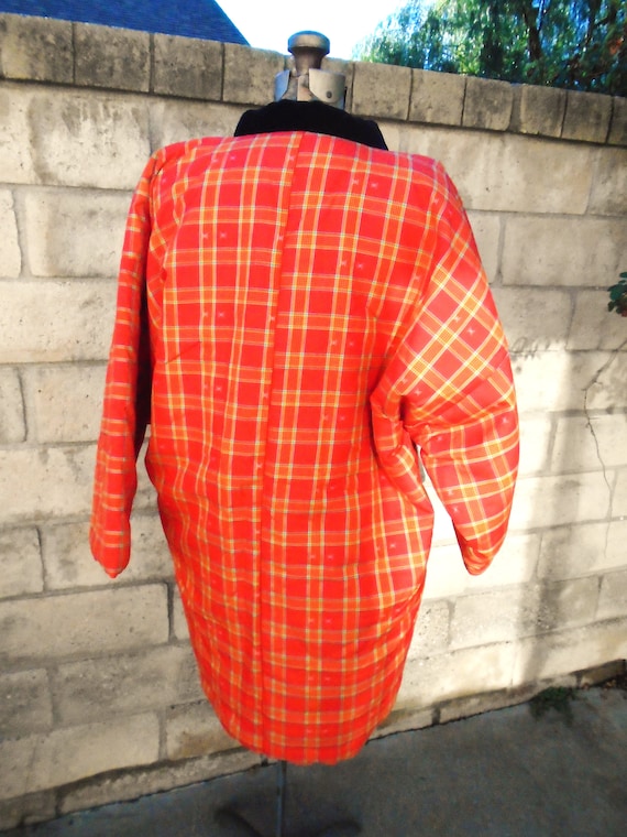Vintage Asian orange puffer Kimono Jacket - image 4