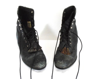 Vintage black distressed Ariat lace up Boots