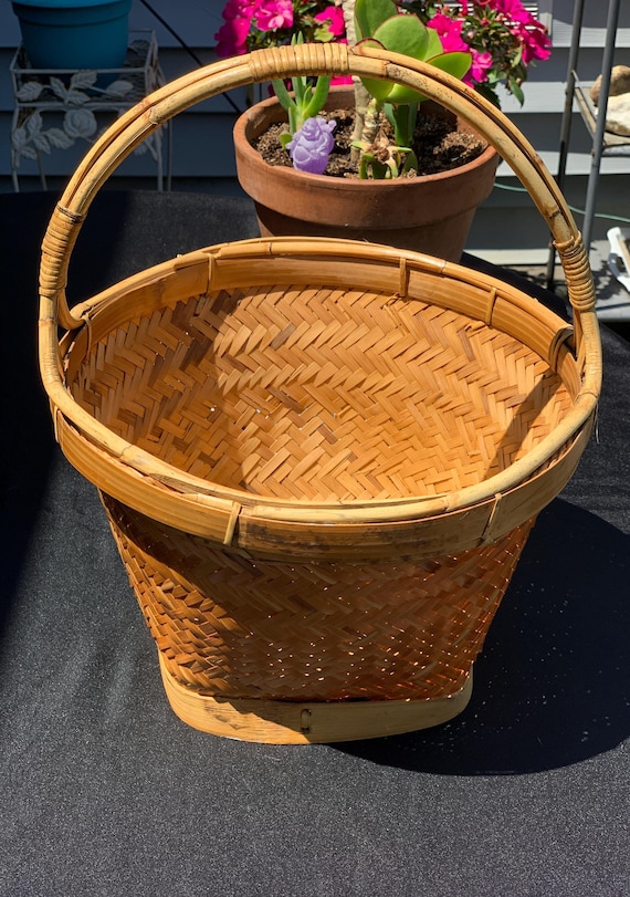 籐製　アンティーク　ハンドル付きバスケット 7-4005 良質ラタンのハンドル付きバスケット かごのお店ラッセル