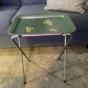 Vintage TV Tray Table with Grapes Smaller Size Tray