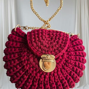 Custom Crochet Shoulder Bag: Handmade Woven T-Shirt Yarn