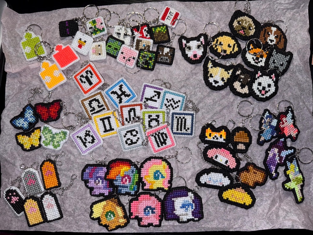 Pixel Art Keychain – Handmade Cross Stitch Keyring – Geek Gamer Gift ...