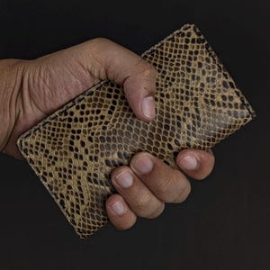 Leather Bifold Wallet - Full Grain Wallet Handmade Men&#39;s Bifold Italian Natural Leather Gift for Him, Gift for Husband - Snake skin Texture