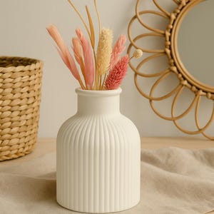 Minimalist Jesmonite Decor Vase