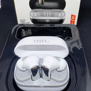 JBL AirPods Zero Noise – Premium Fit & ANC for Crystal Clear Sound
