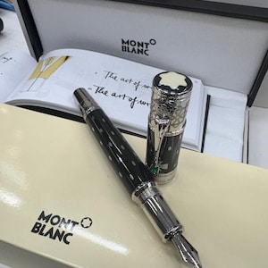 Stylo plume Montblanc Queen ElizaBeth Edition, argent noir - plume moyenne