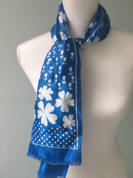 Vintage Mod Floral Neck Scarf Blue and White St. M