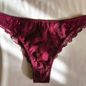 Bordo Herrenunterwäsche, brasilianisches Höschen mit Satin- und Spitzeneinsatz - Retrouvaille Homme