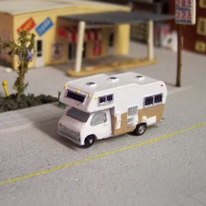 N scale 1970&#39;s Dodge Sportsman Motor Home white/tan finished and ready 2 install N gauge model train detail