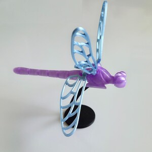 3D Printed Voronoi Dragonfly: Articulated Fidget Desk Decor