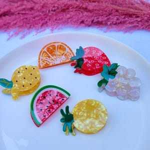 Large Fruits Hair Clips,Girls or Women for Hair clips Gift,Fruit Claw Clips,Fruit Hair Claws,Brightly Colored Candy Coated Fruit Hair Claw