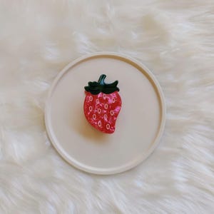 Strawberry Hair Claw Clip, Trendy Hair Claw, Fruit Hair Clip, Vibrant Fruit Design, Summer Hair Clip, Gift for Fashion Lover,Hair Accessorie