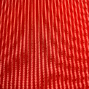 Tecido listrado vermelho e branco