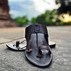 Handmade Kolhapuri Leather Sandals - Traditional Indian Footwear - Boho Festival Shoes - Ethnic Summer Sandals - MakeAttire