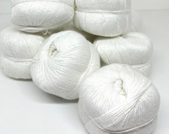 Aloe Vera plant yarn. Vegan yarn, organic yarn.  Great for crochet, knitting and fibre arts.