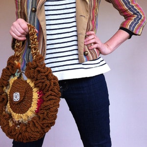 Contemporary exclusive designed Scottish wool purse. Hand crocheted, designed and produced in Scotland. image 1