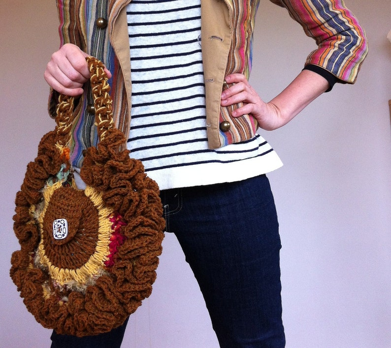 Contemporary exclusive designed Scottish wool purse. Hand crocheted, designed and produced in Scotland. image 1